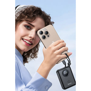 Yesido YP64 10.000 mAh Dijital Göstergeli Dahili Type-C ve Lightning Kablolu PD Mini Powerbank - Siyah